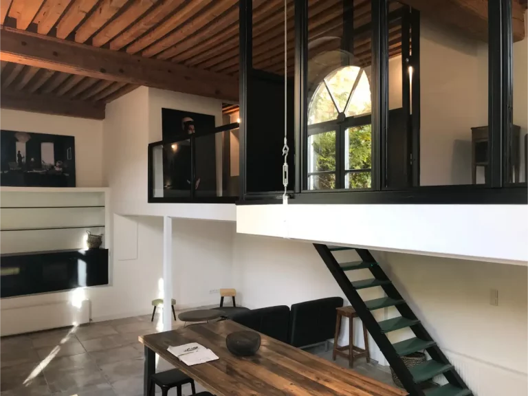 Conception et création de mezzanine sur mesure pour un appartement à Caluire.